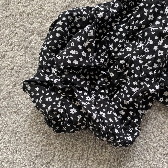 Garage‎ Floral Crop Top - Picture 4 of 7